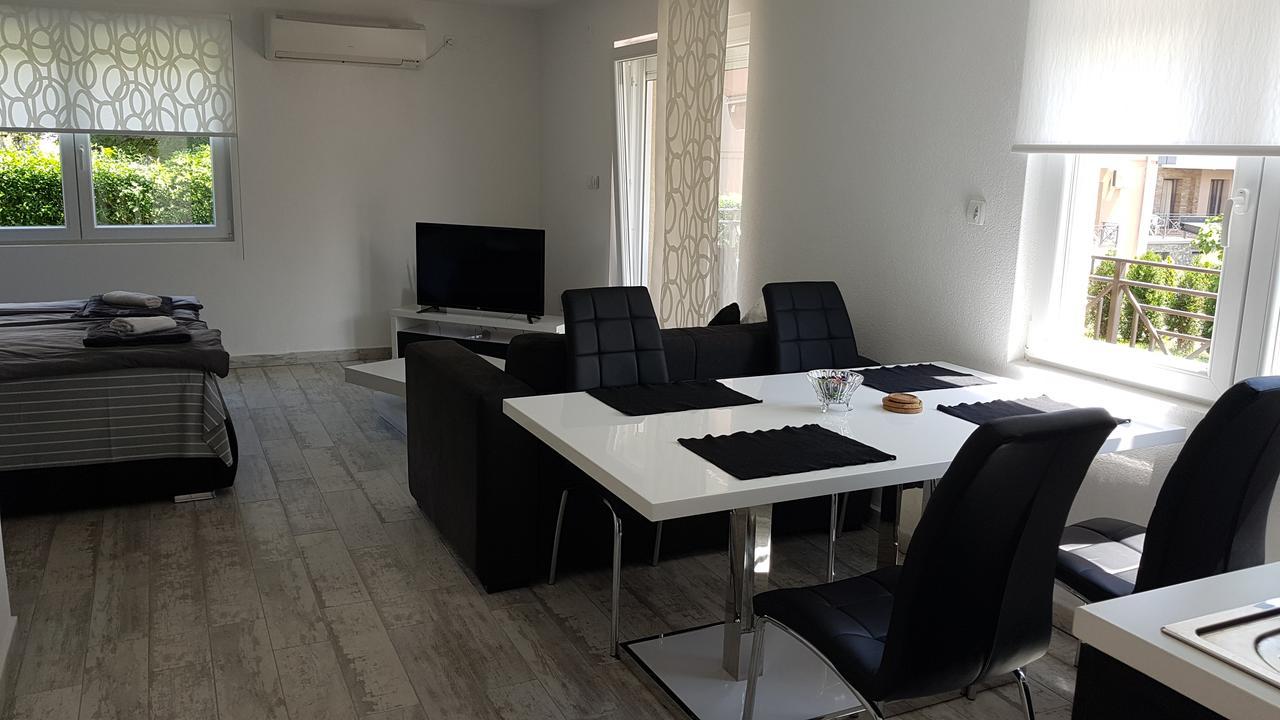 Apartment Azulmburgo Vrnjačka Banja Εξωτερικό φωτογραφία