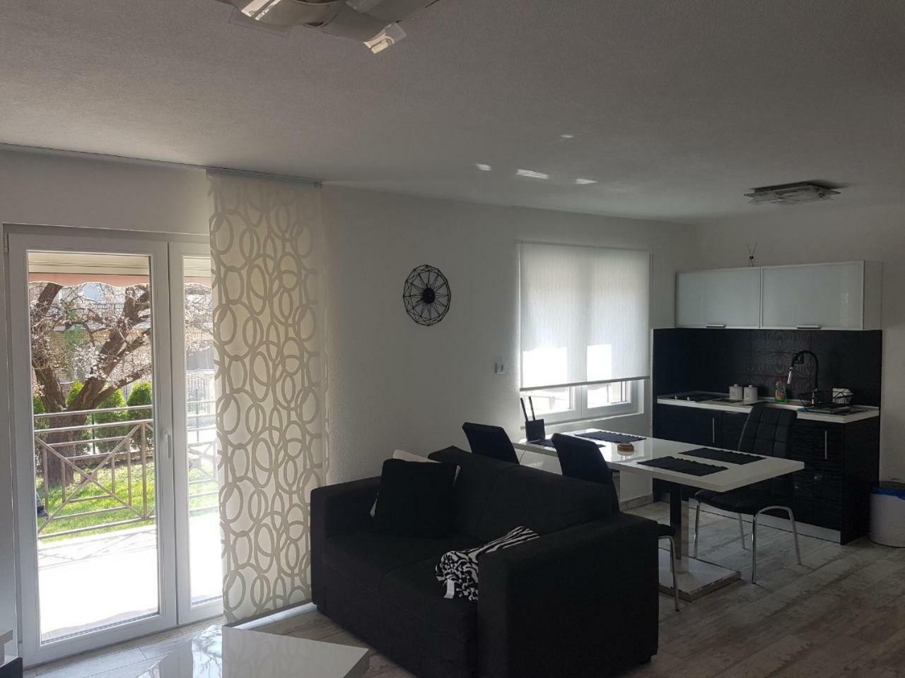 Apartment Azulmburgo Vrnjačka Banja Εξωτερικό φωτογραφία
